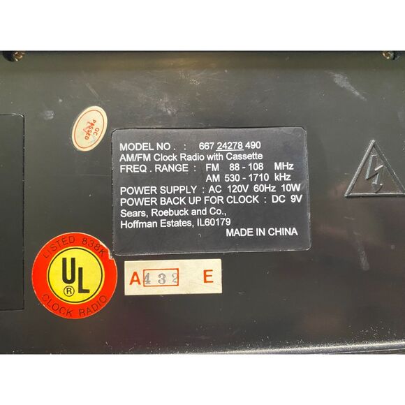 LXI Series AM FM Clock Radio With Cassette Player Boombox Alarm Clock Black - Picture 12 of 16